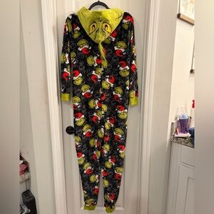 Grinch Onesie Pajama - Black and Green with pockets EUC